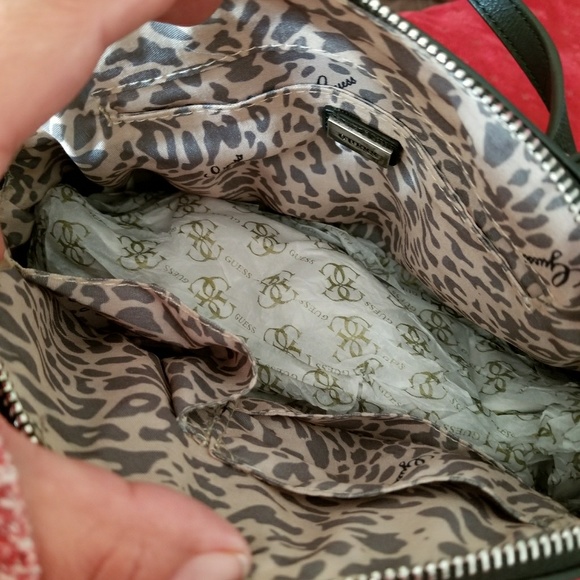 Guess shoulder bag - Picture 2 of 3